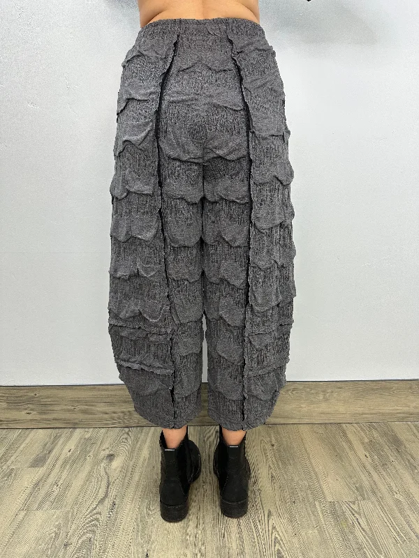 Gray Textured Wavy Balloon Pant